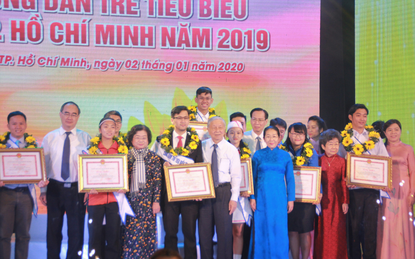 Vinh danh 12 công dân trẻ tiêu biểu TPHCM 2019 ảnh 17