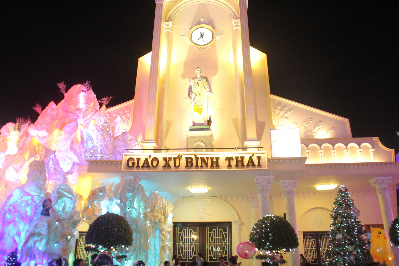 Xóm đạo Sài Gòn trang hoàng lung linh đón Giáng sinh ảnh 6