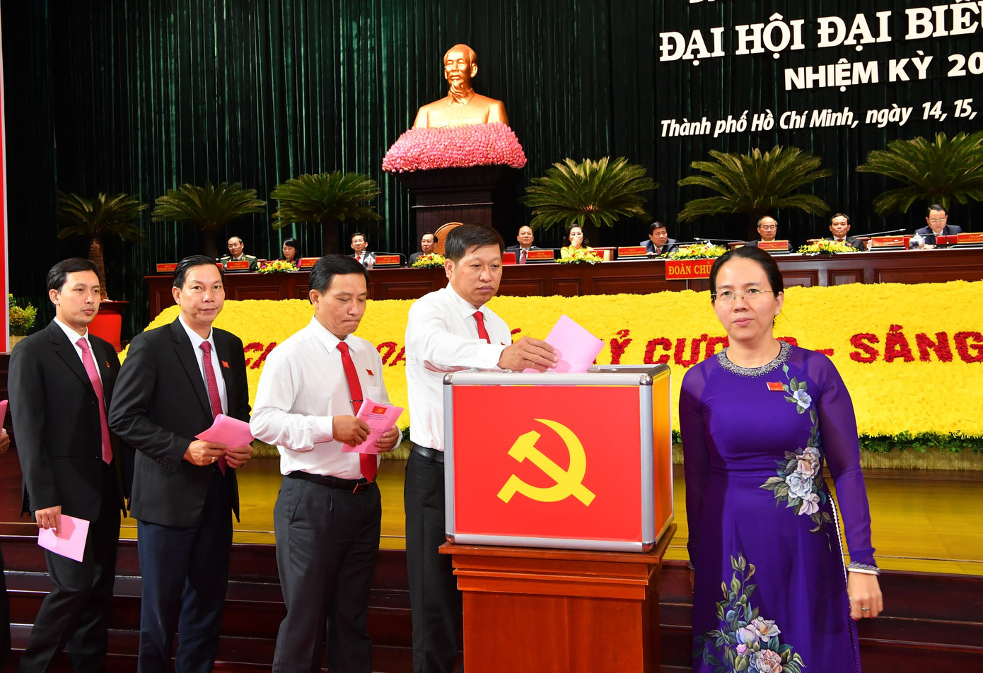 Chi tiết 61 người trúng cử Ban Chấp hành Đảng bộ TPHCM khóa XI ảnh 1