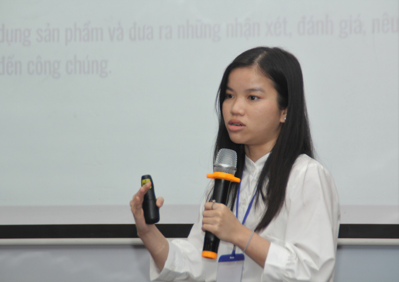 Trao giải 14 báo cáo xuất sắc tham gia Hội nghị khoa học kinh tế trẻ năm 2020 ảnh 2