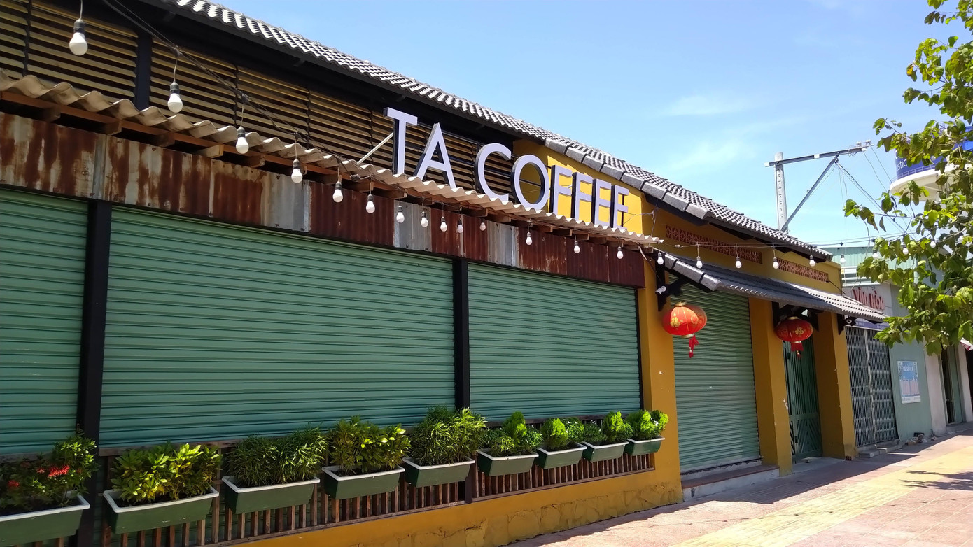 Karaoke, bar, phòng trà phố biển Phan Thiết 'ngủ đông' phòng dịch Covid-19 ảnh 13