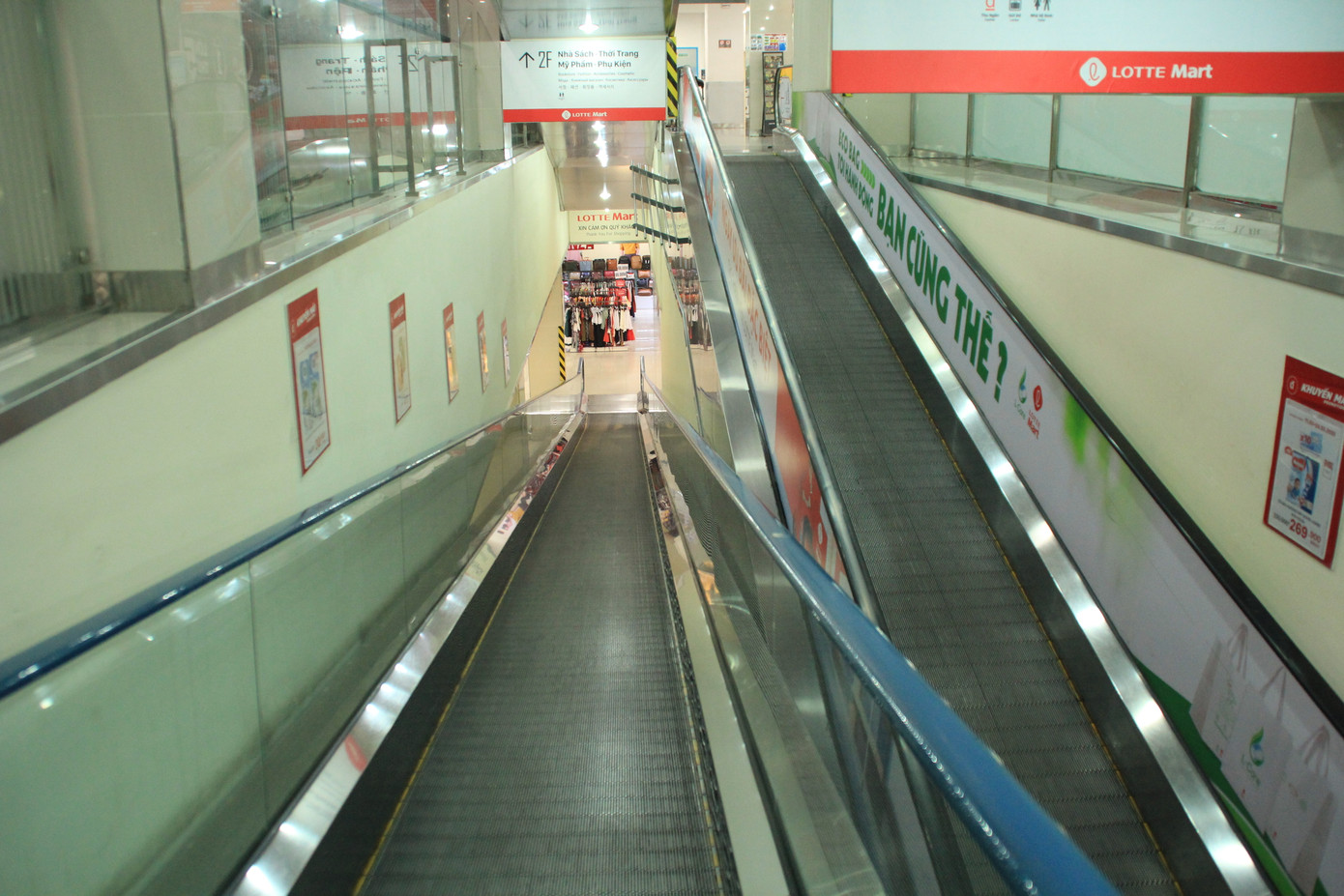 Khách mua sắm sụt giảm, siêu thị chuyển bán hàng online sống qua dịch Covid-19 ảnh 5