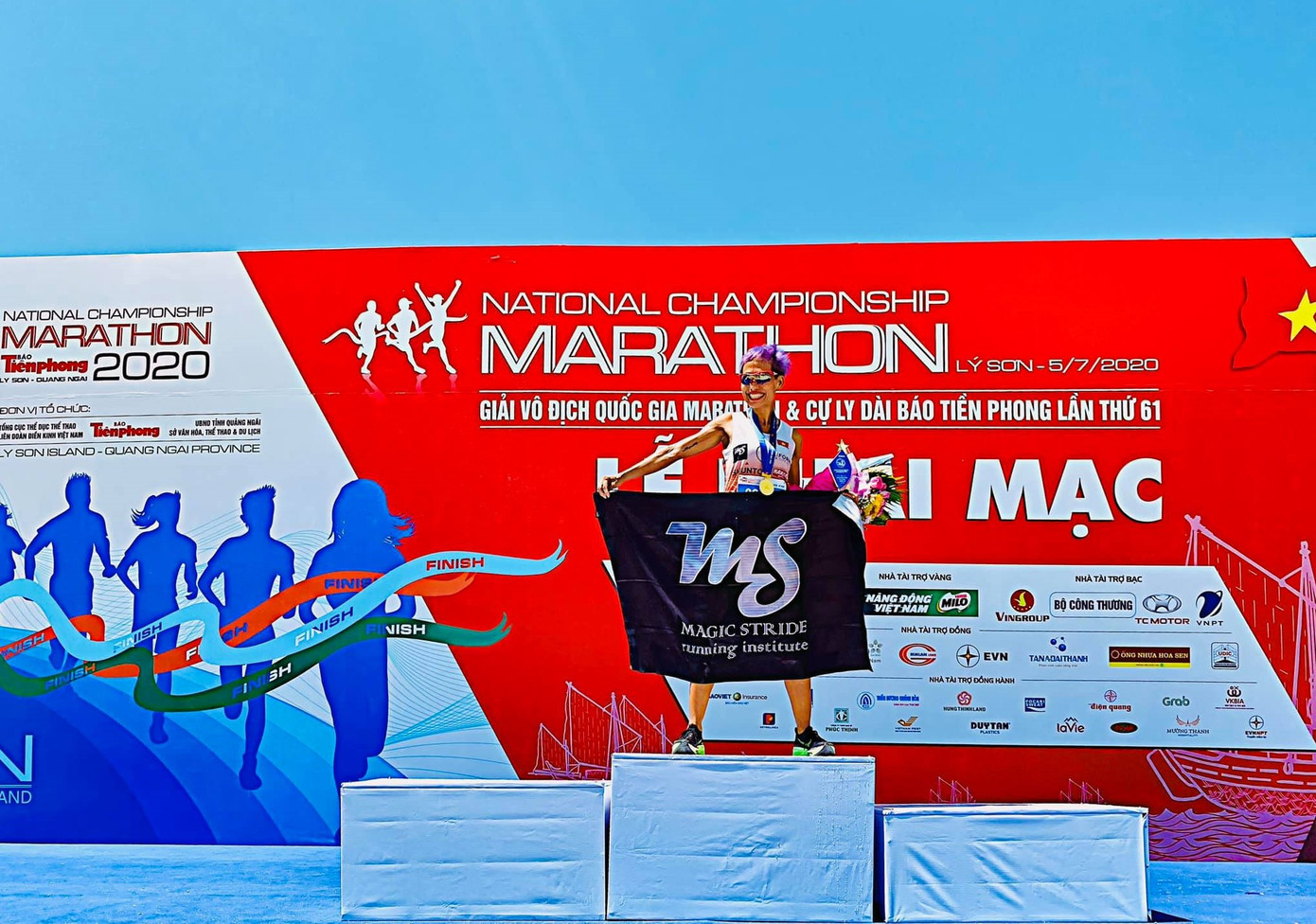 Hội yêu thể thao 'nhuộm đỏ' đường chạy mừng Quốc khánh ảnh 6