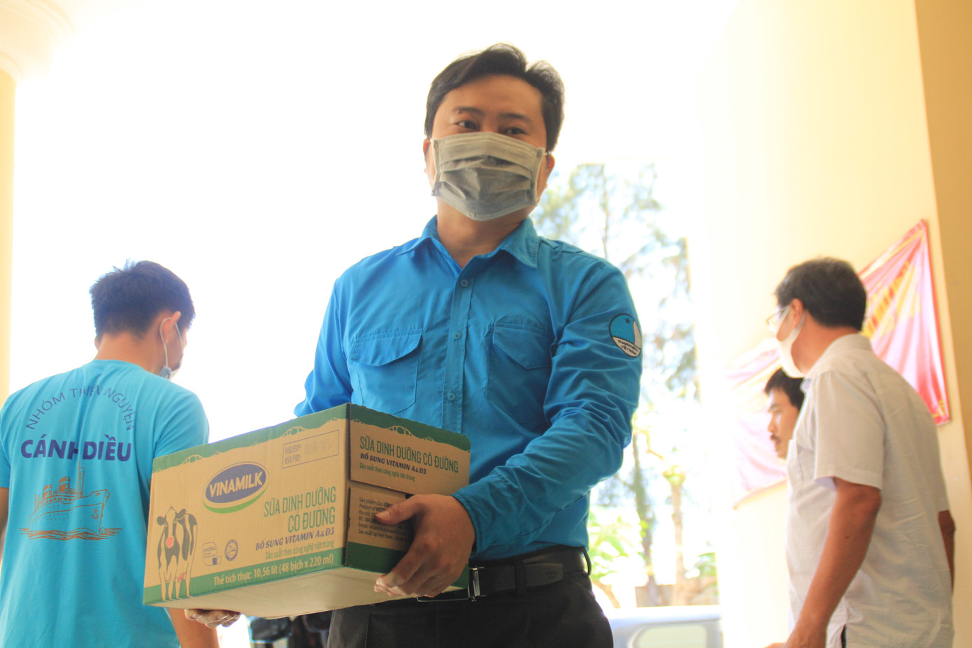 Hội nhóm thiện nguyện Bình Thuận hỗ trợ chống Covid-19 ảnh 4