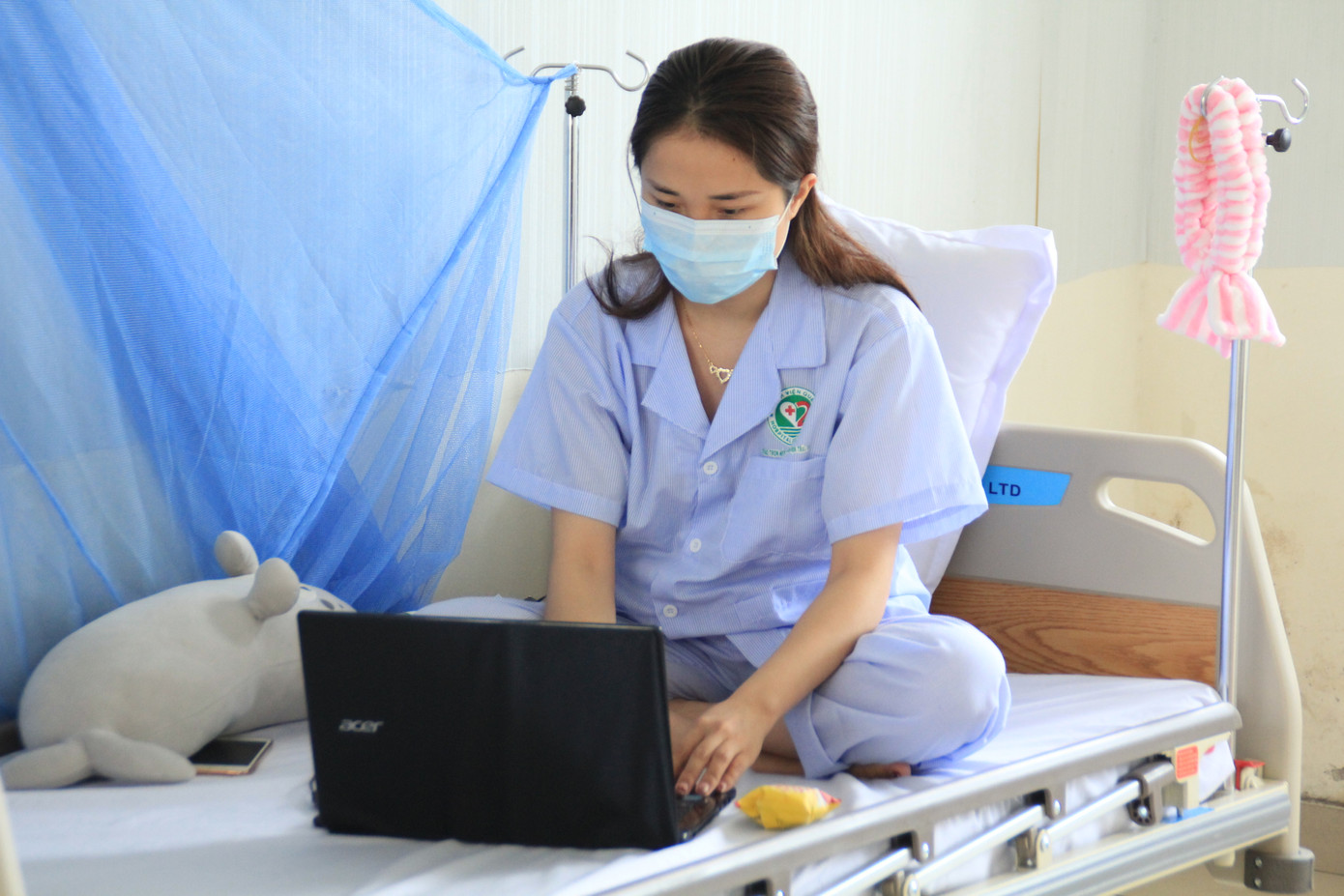 Ấm lòng 'siêu thị 0 đồng' ở khu cách ly người về từ vùng dịch ảnh 10