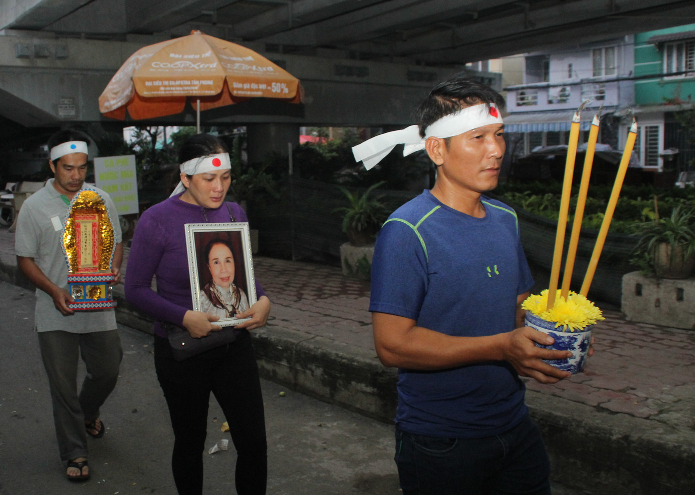 Tiễn đưa nghệ sỹ Ánh Hoa về nơi an nghỉ cuối cùng ảnh 3