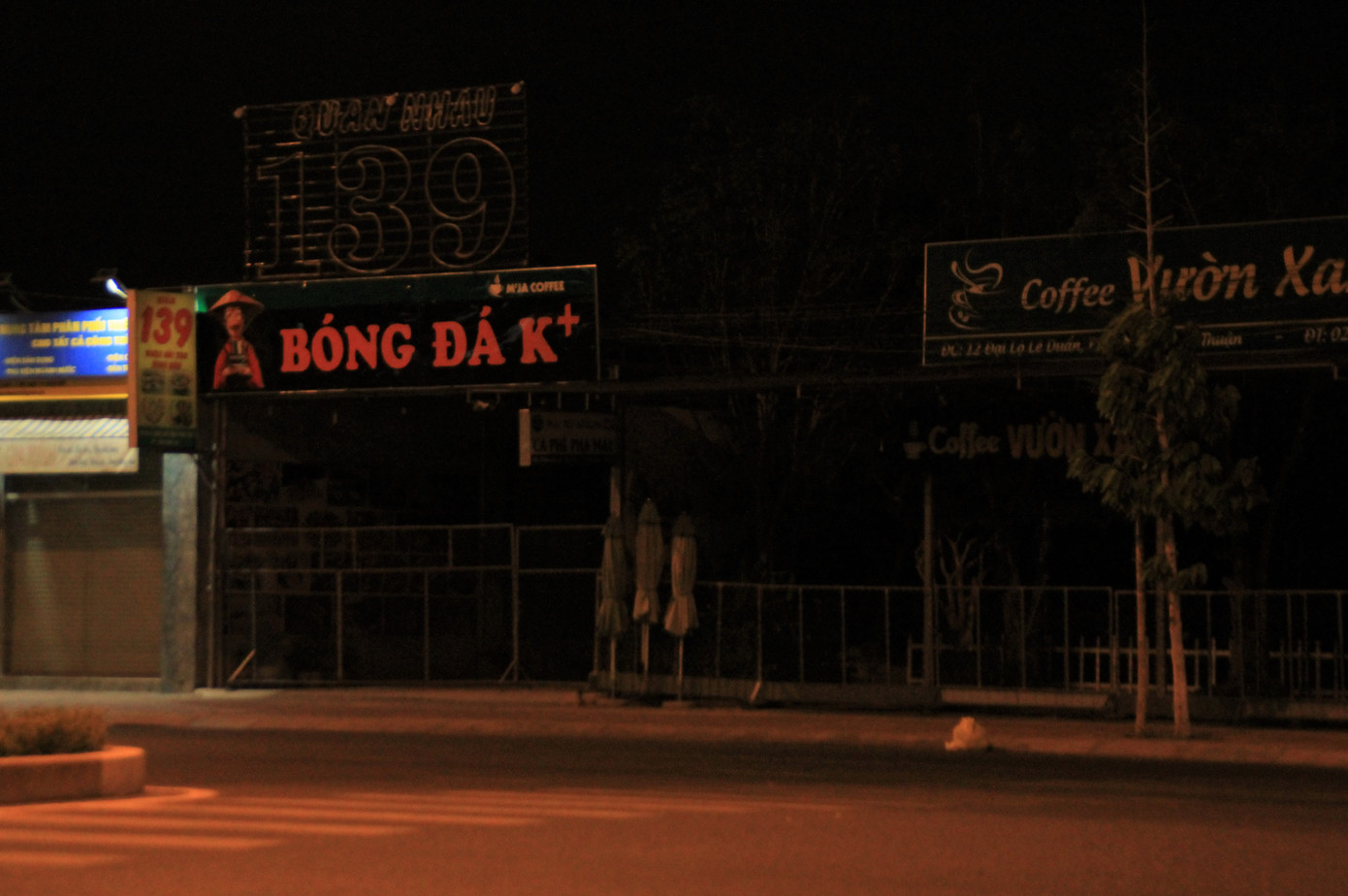 Karaoke, bar, phòng trà phố biển Phan Thiết 'ngủ đông' phòng dịch Covid-19 ảnh 5