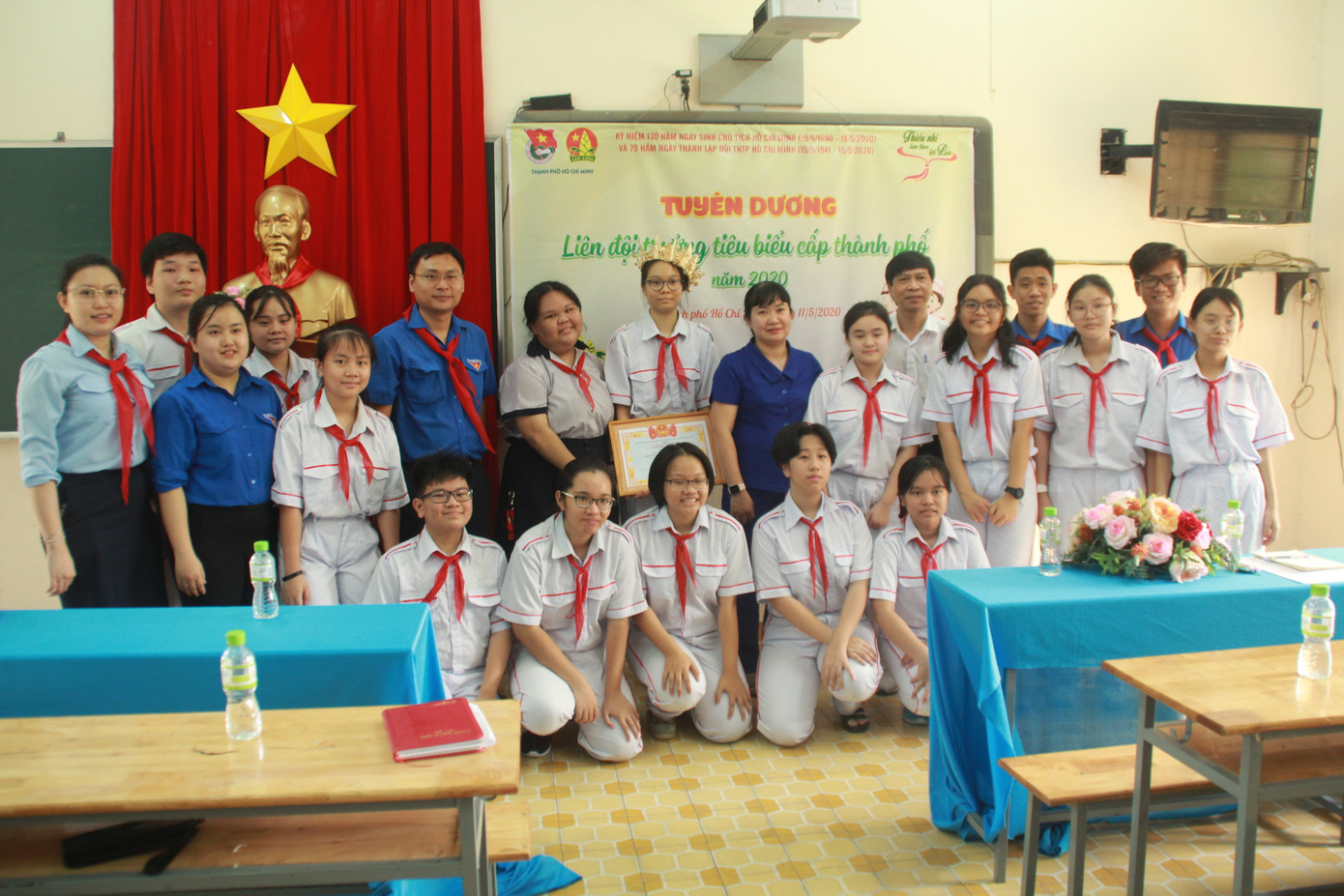 Thành Đoàn TPHCM tuyên dương 48 Liên đội trưởng tiêu biểu toàn thành ảnh 5