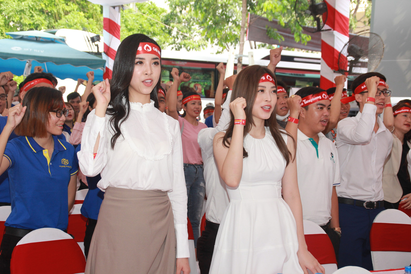 Toàn cảnh Chủ nhật Đỏ lần đầu diễn ra tại Bình Dương ảnh 10