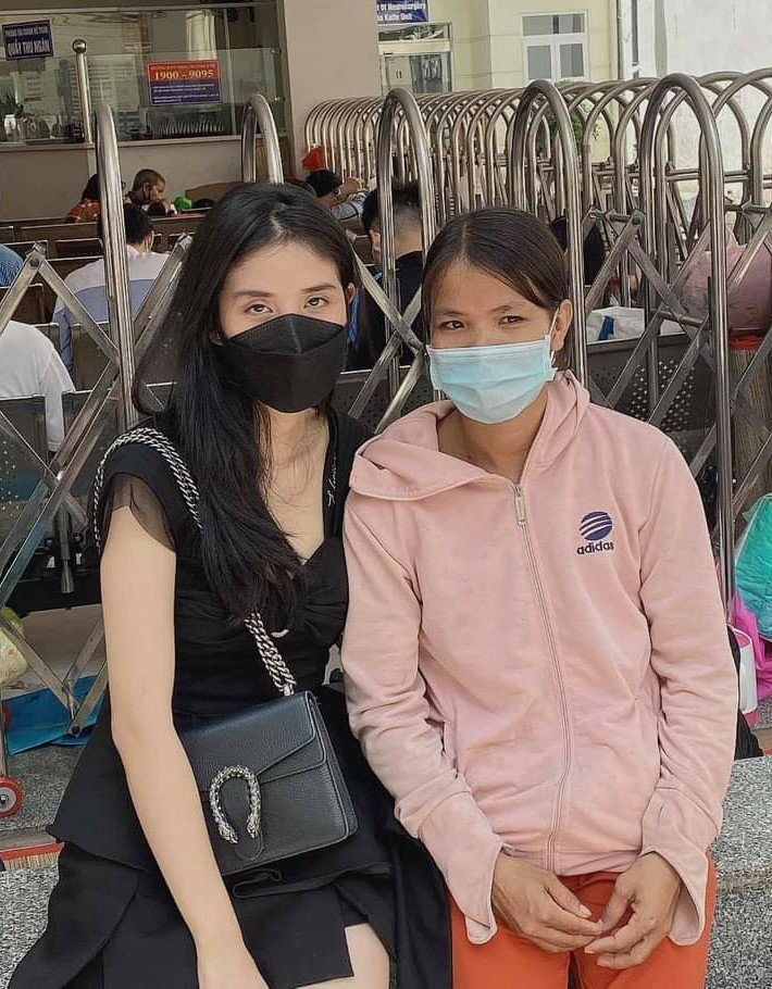 Thiếu nữ Sài thành vận động hàng trăm triệu đồng giúp 'ông Tâm rắn cắn', ông bà cụ neo đơn ảnh 2