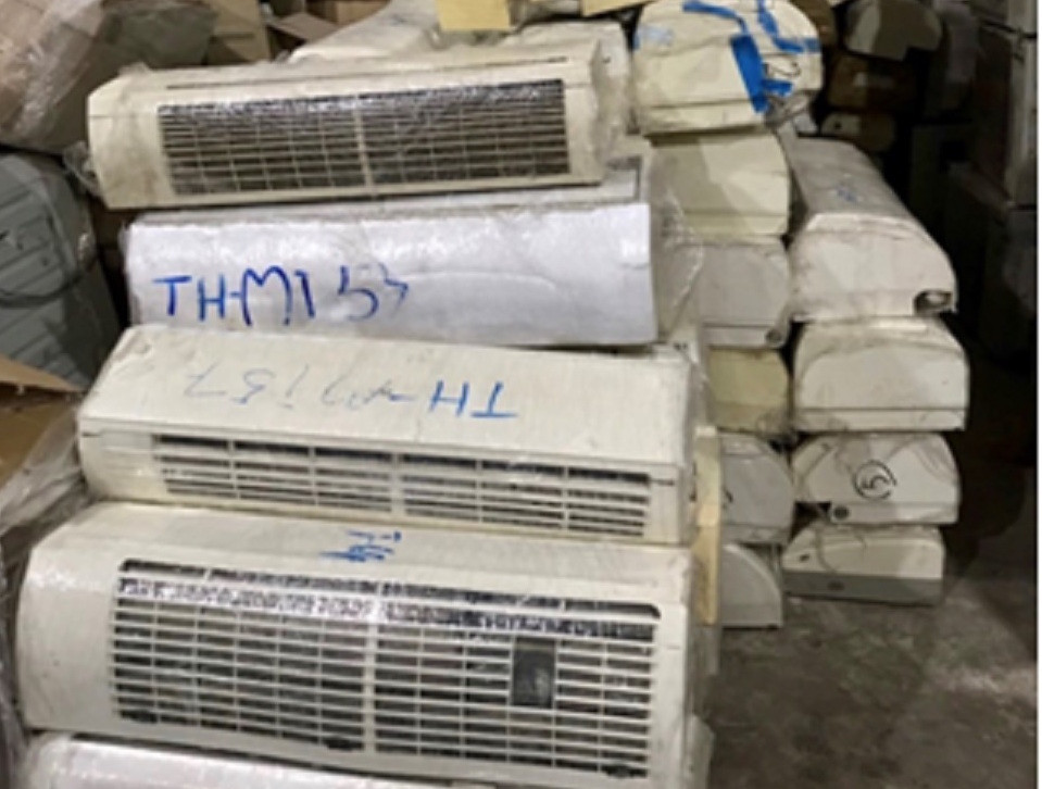 Phát hiện 2 ghe chở hàng điện tử 'vô chủ' trị giá hơn 1,7 tỷ đồng ảnh 1