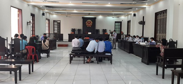 Vĩnh Long: Vụ sập tường 7 người chết, 7 bị cáo hưởng án treo ảnh 1