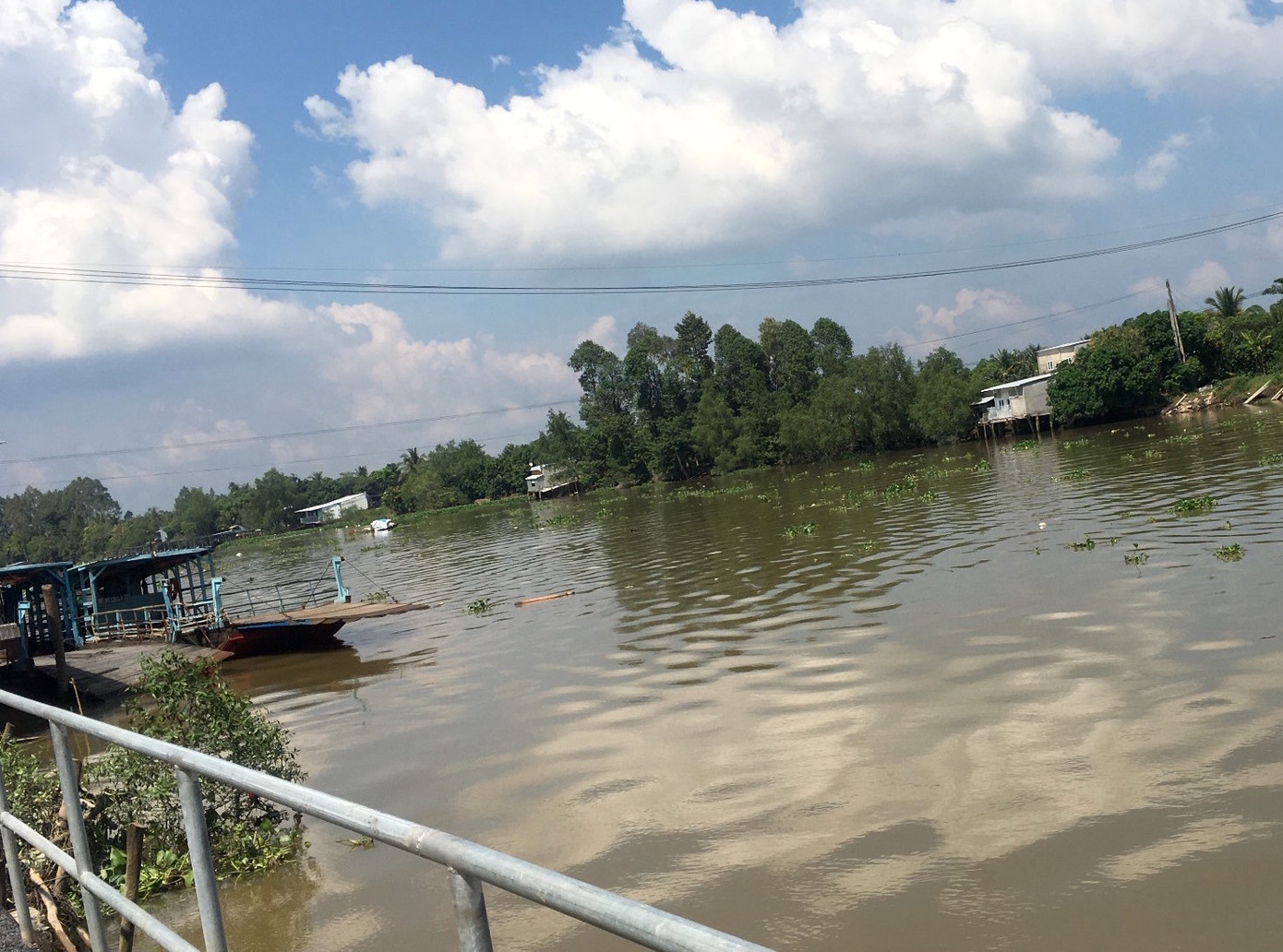 Nhảy xuống sông khi bị truy sát, 2 người tử vong ảnh 1