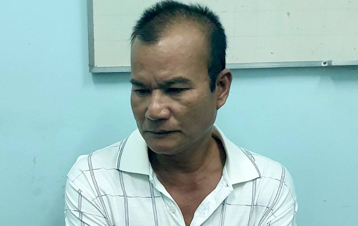 Bán 'thiên thạch' dỏm lừa đảo hơn 10 tỷ đồng ảnh 1