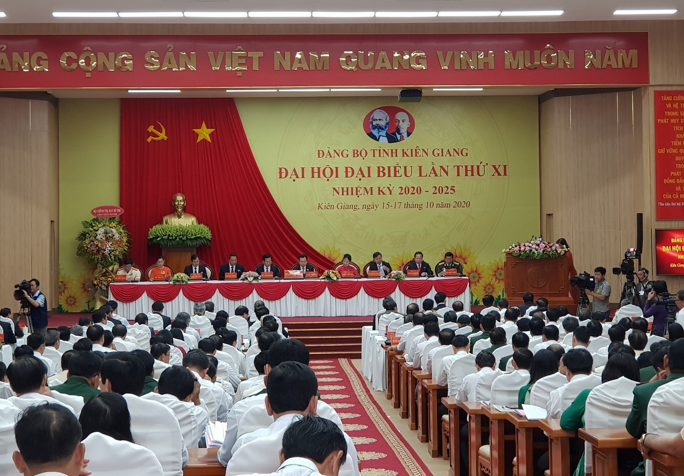 Phó Thủ tướng Thường trực Trương Hoà Bình chỉ đạo Đại hội Đảng bộ tỉnh Kiên Giang ảnh 3