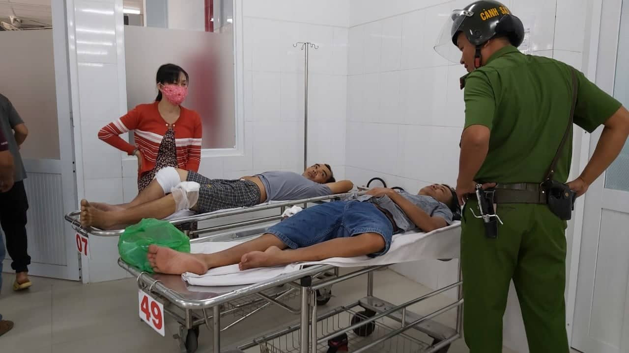 Công an nổ súng phá tụ điểm đá gà, 3 người trúng đạn ảnh 1