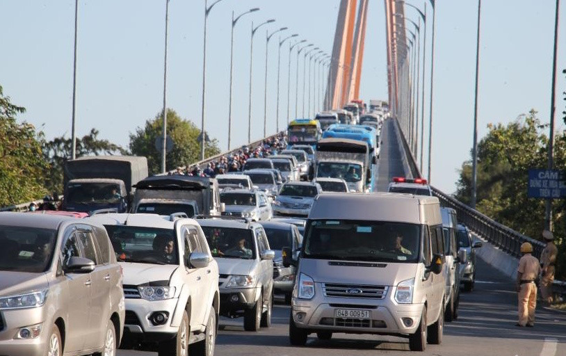 Cấm xe tải 3 trục qua cầu Rạch Miễu theo khung giờ cao điểm ảnh 1