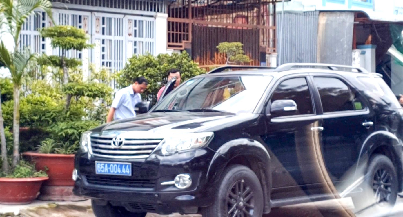 Khởi tố Phó Giám đốc Văn phòng đăng kí đất đai quận Bình Thuỷ ảnh 1