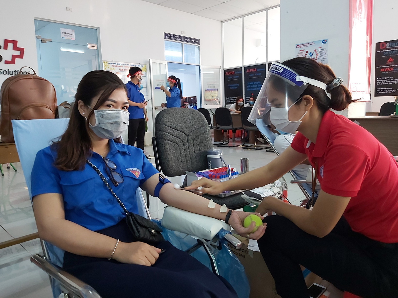 Sôi động Chủ nhật Đỏ lần thứ XIII tại Cần Thơ ảnh 2