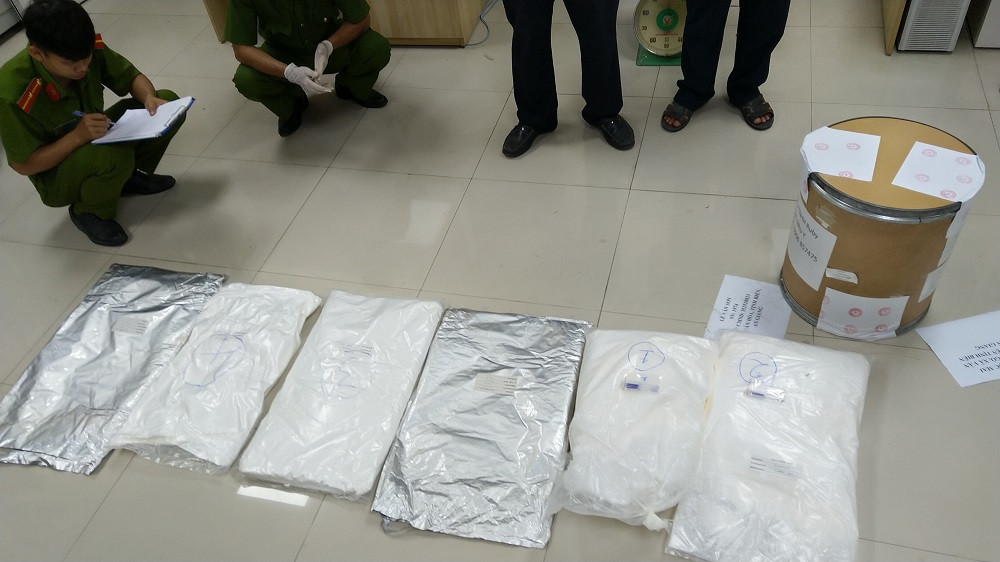 Thu hàng chục kg ma tuý cất giấu trong kho hàng gần biên giới An Giang ảnh 2