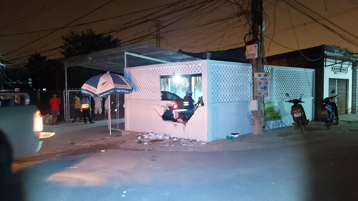 Nam thanh niên tử vong sau cú tông sập tường nhà dân ảnh 2