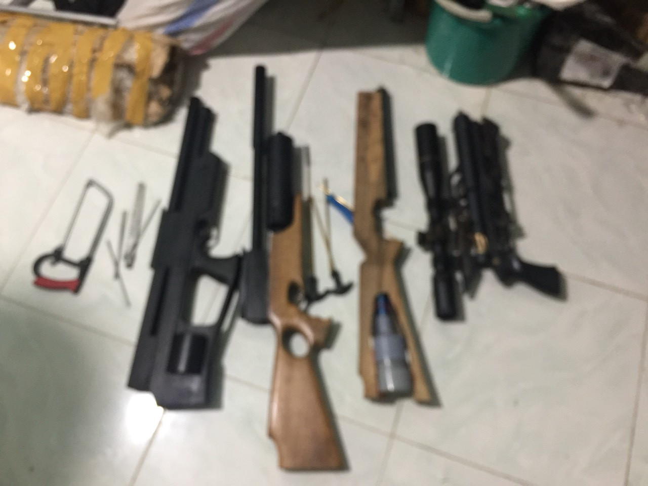 Thuê nhà để chế tạo, sản xuất súng trái phép ảnh 1