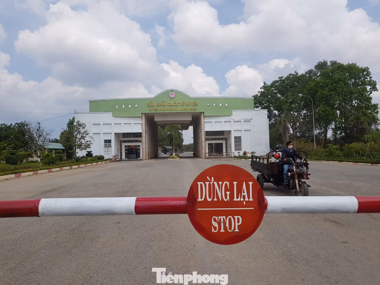 Thời COVID-19, giao thương qua biên giới bằng... xuồng không người lái ảnh 14