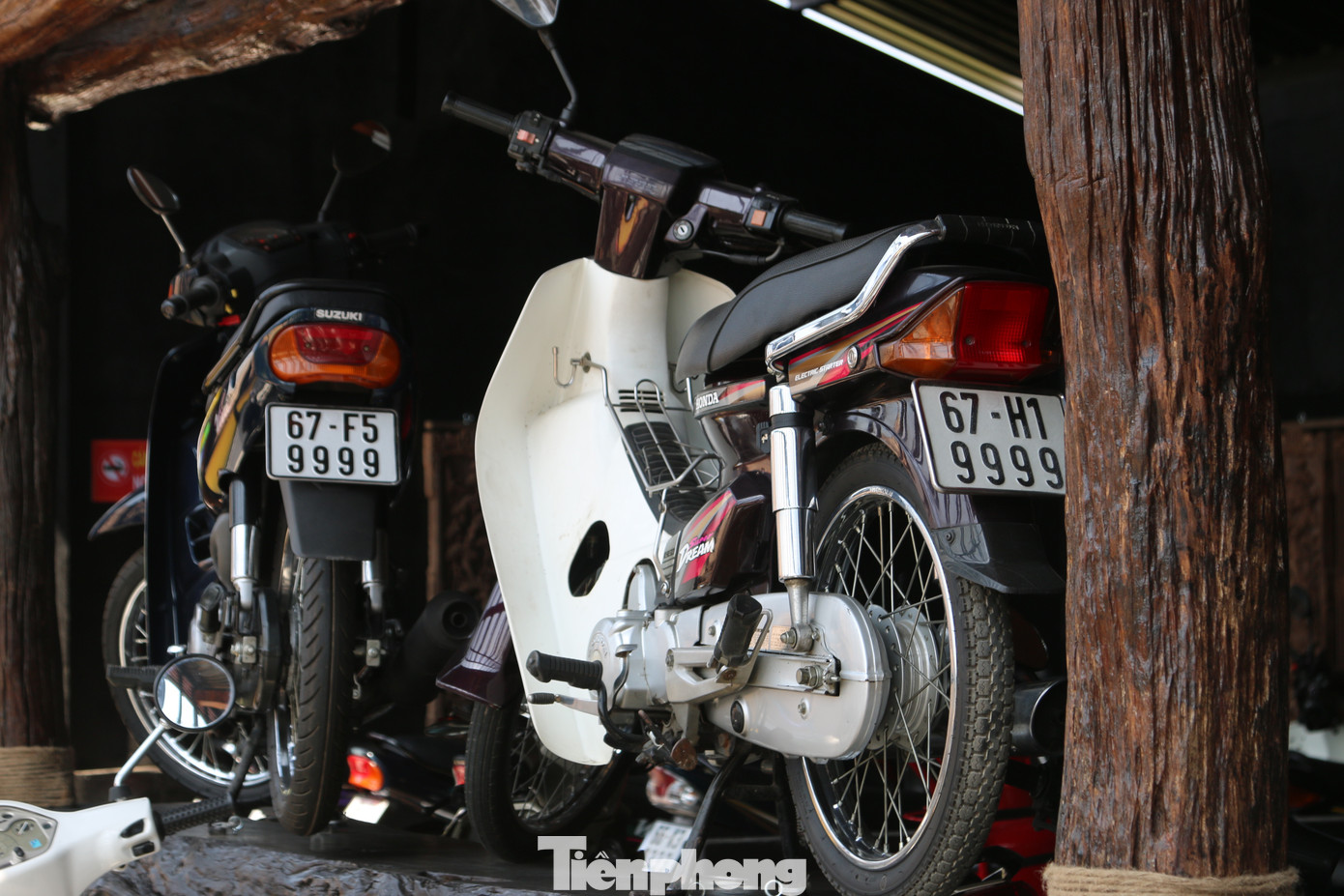 Mê mẩn bộ sưu tập 500 chiếc xe máy biển số 'khủng' ảnh 12