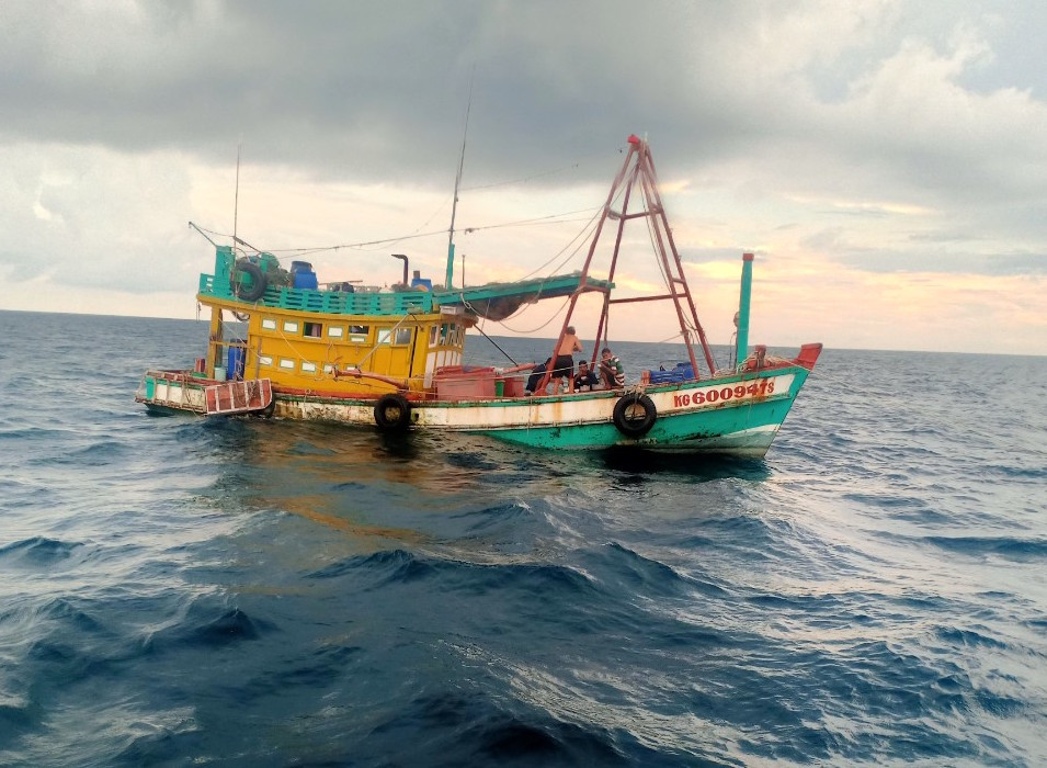 Chiếc tàu ông Ðồng trúng đấu giá đã được giao cho người bị thi hành án. Kiểm điểm trách nhiệm Chi cục trưởng thi hành án sai phạm ở Kiên Giang ảnh 2