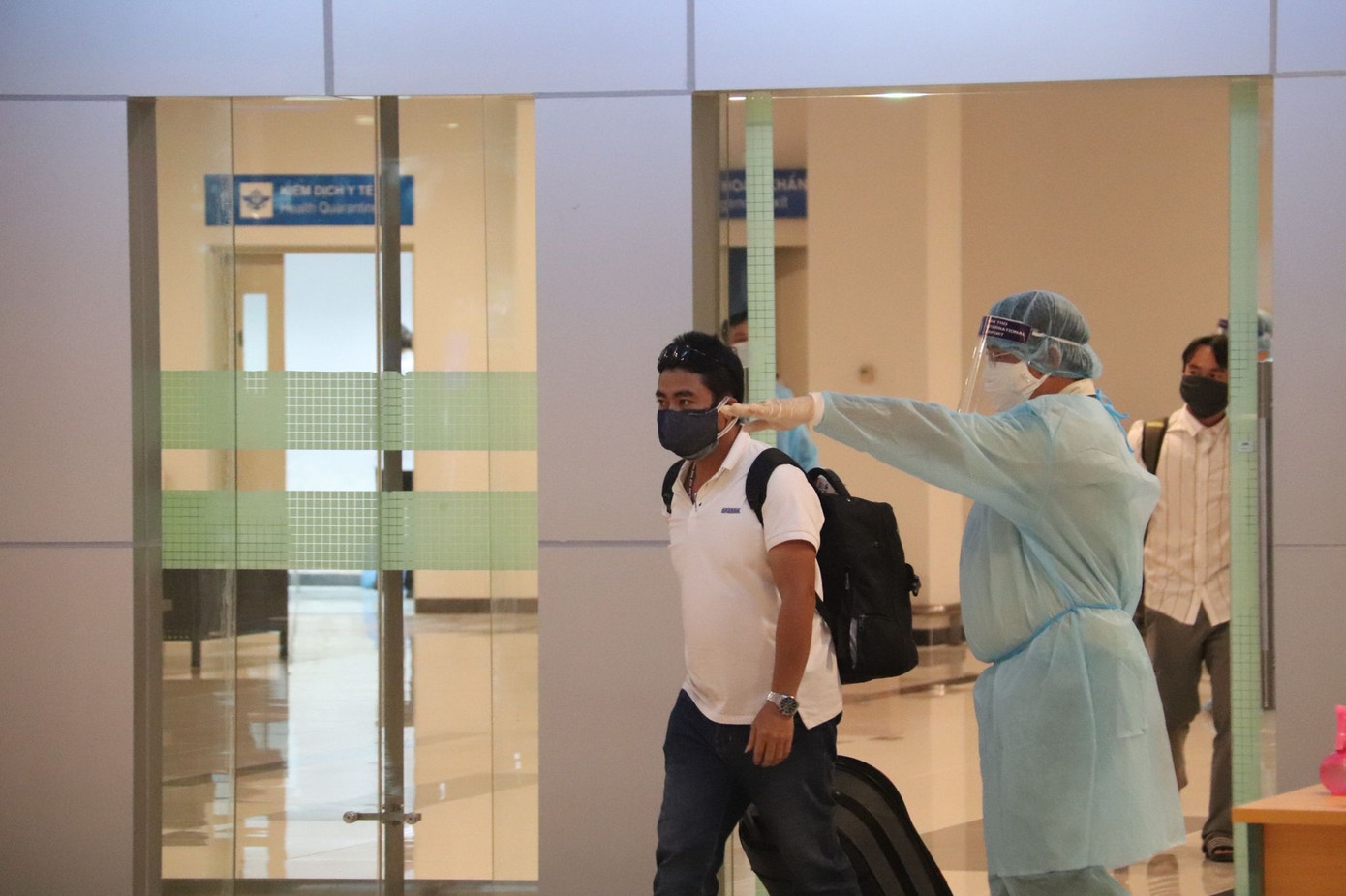 Khẩn trương xét nghiệm SARS – CoV-2 toàn bộ nhân viên sân bay Cần Thơ ảnh 1