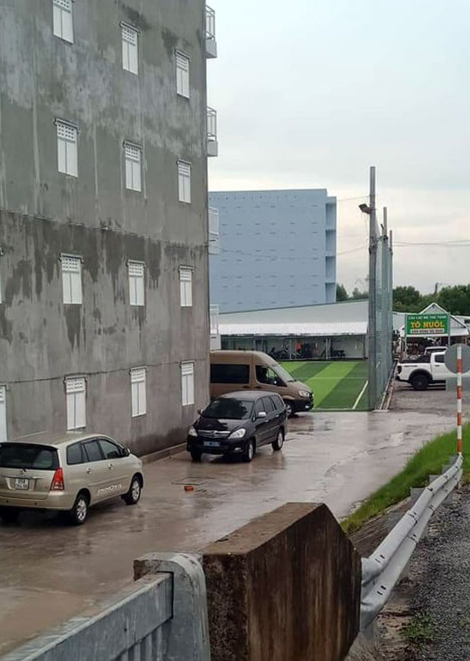 Nhiều xe biển xanh dự khai trương nhà nuôi yến của Chủ nhiệm UBKT Tỉnh uỷ ảnh 2