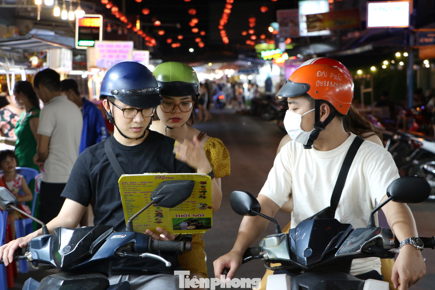 Chợ lớn nhất Phú Quốc nhộn nhịp sau giãn cách xã hội ảnh 21