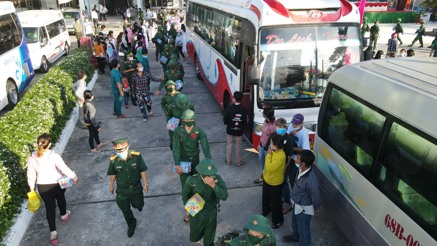 Trưởng Ban Dân vận Trung ương Trương Thị Mai dự ngày hội giao, nhận quân ở Sóc Trăng ảnh 6