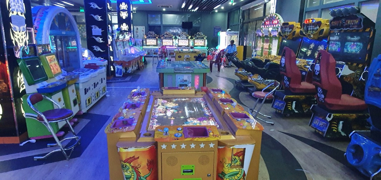 Phá ổ bạc trá hình game điện tử, tạm giữ gần 300 triệu đồng ảnh 1