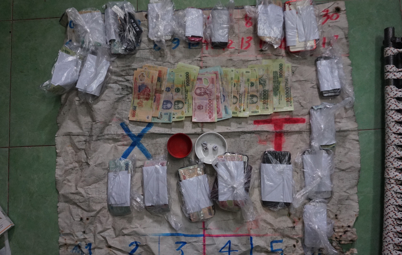 Bắt quả tang 20 đối tượng đánh bạc, tạm giữ trên 250 triệu đồng ảnh 2