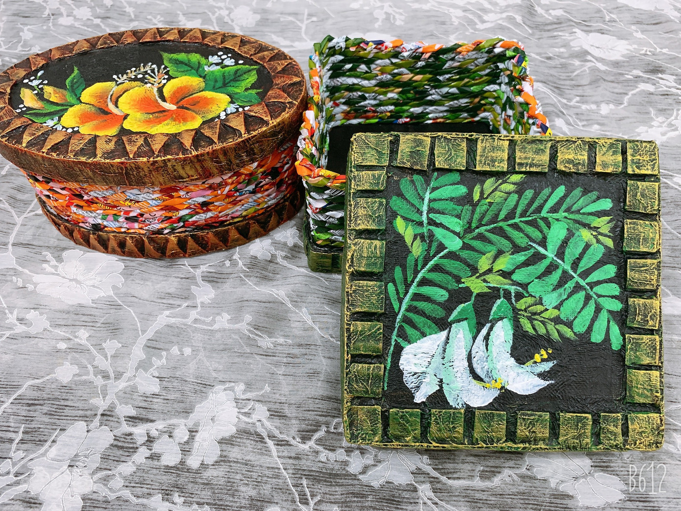 Thầy giáo miền Tây lập kỷ lục làm túi xách từ vỏ mì gói ảnh 3