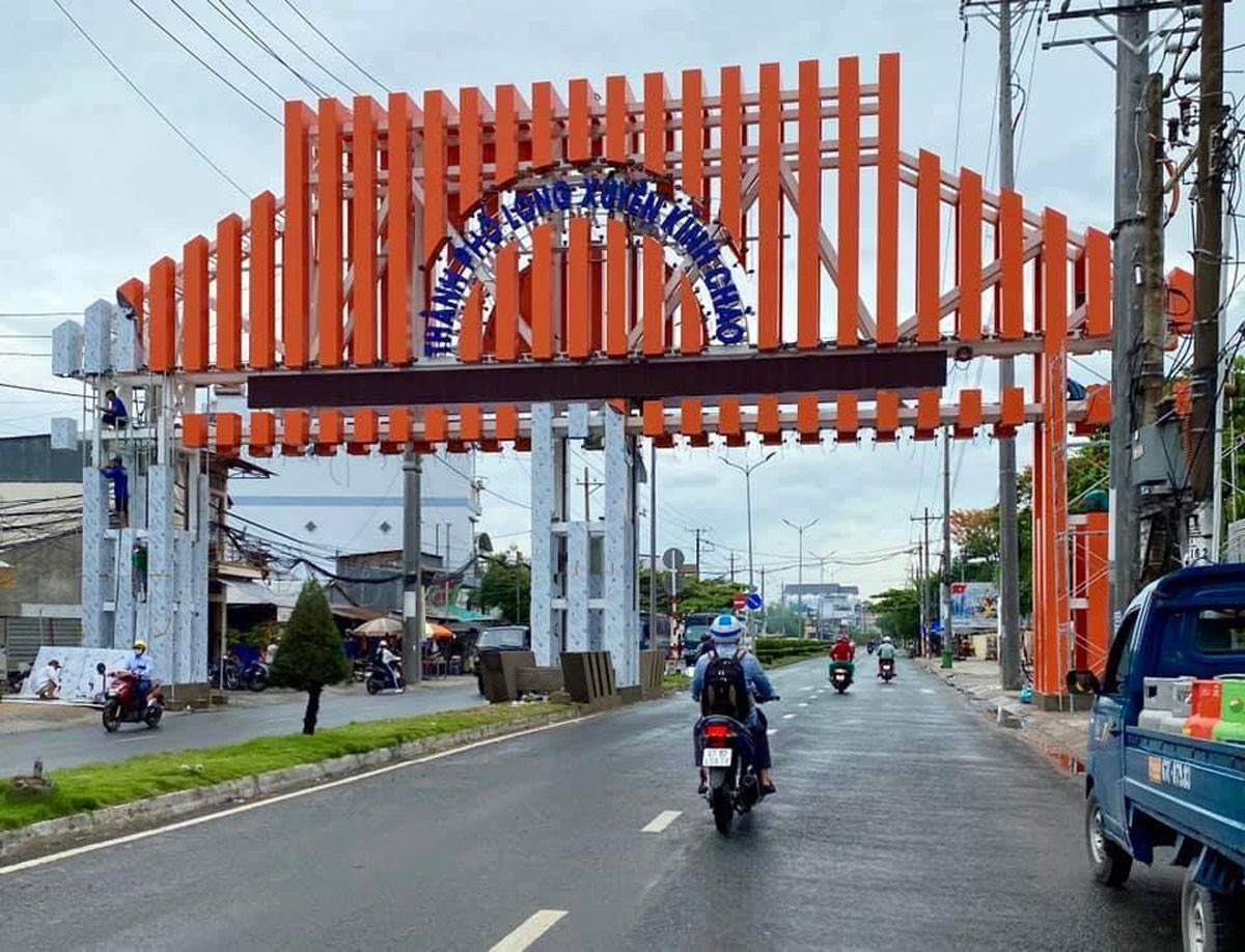 Tranh cãi xung quanh TP Long Xuyên xây cổng chào gần 7 tỷ đồng ảnh 1