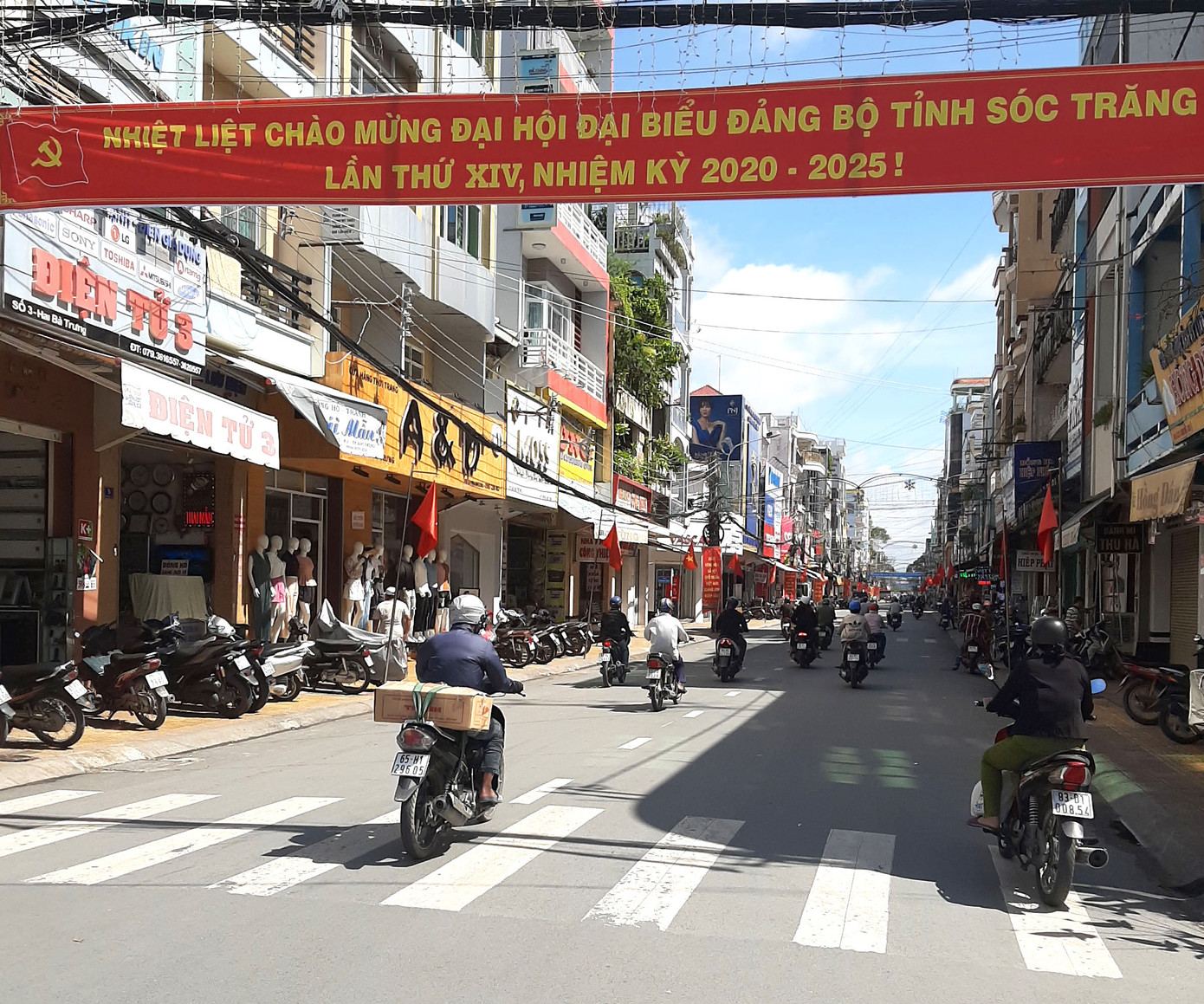 Sóc Trăng rực rỡ cờ hoa chào mừng Đại hội Đảng bộ ảnh 5