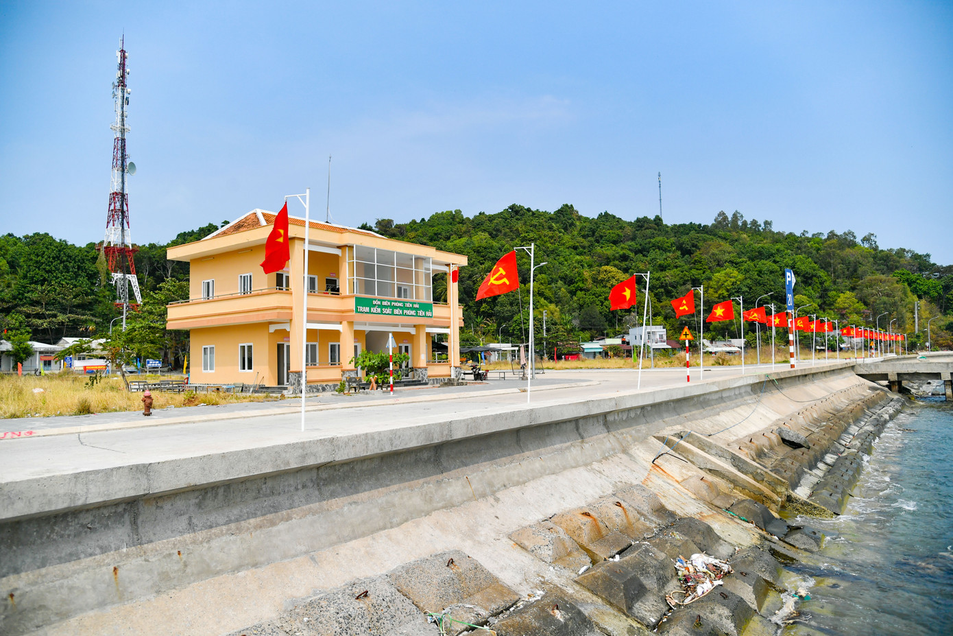 Ngất ngây vẻ đẹp xã đảo Tiên Hải ảnh 3