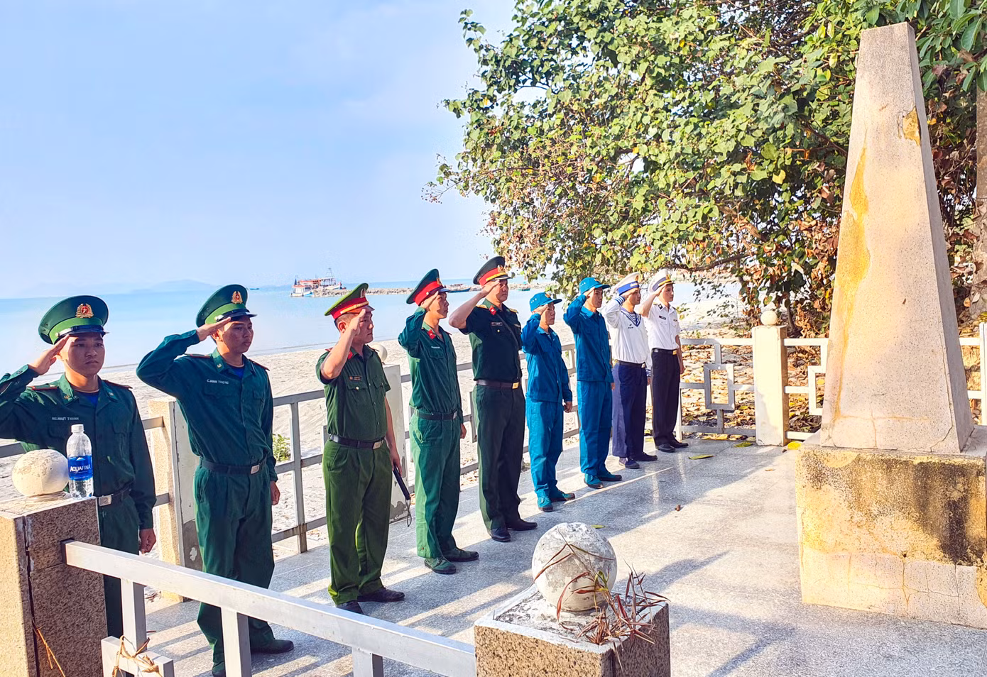 Ngất ngây vẻ đẹp xã đảo Tiên Hải ảnh 17