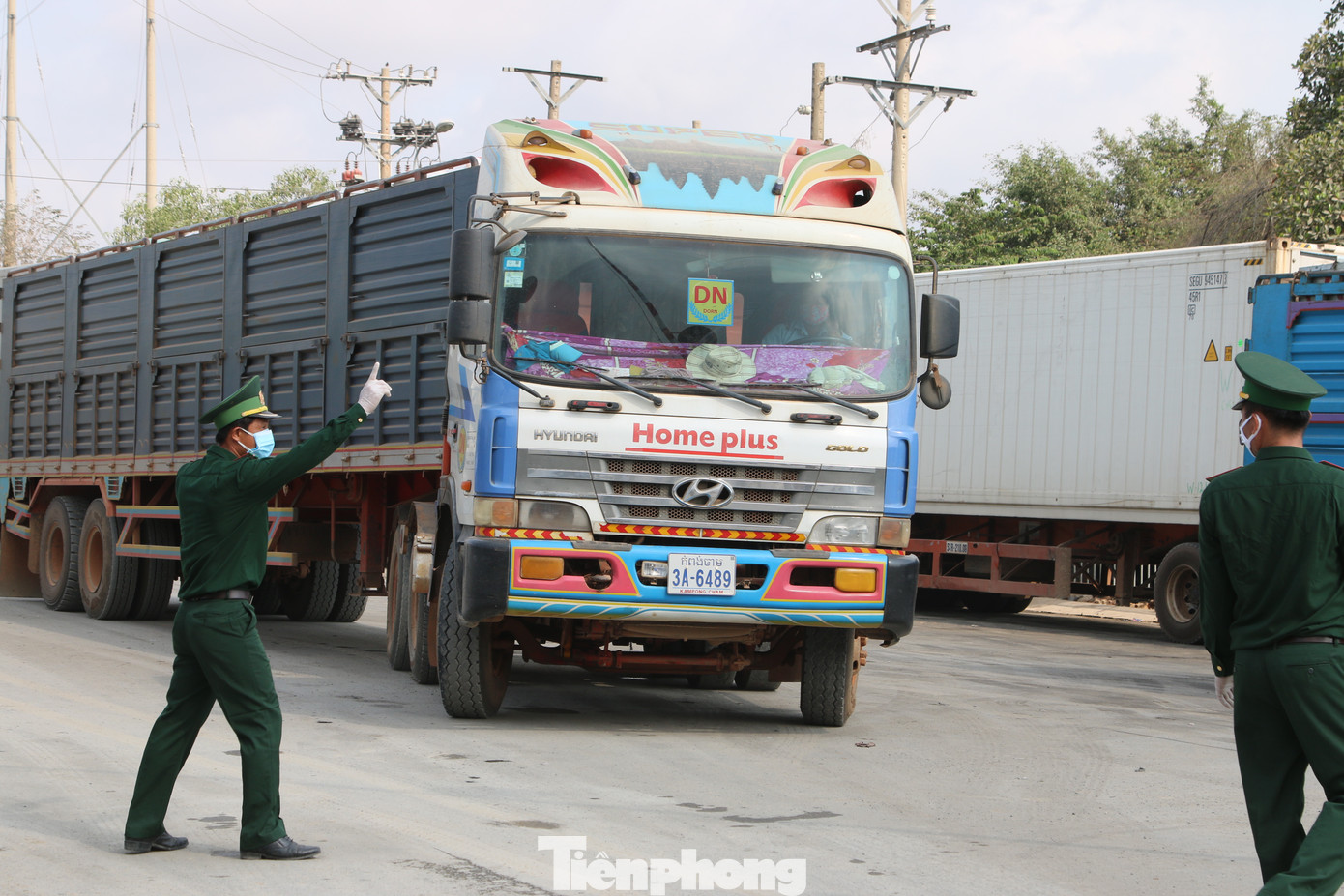 Thời COVID-19, giao thương qua biên giới bằng... xuồng không người lái ảnh 13