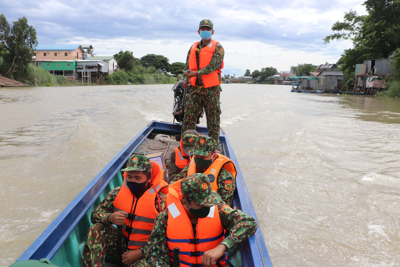Kiên cường phòng, chống dịch nơi tuyến đầu biên giới An Giang ảnh 6