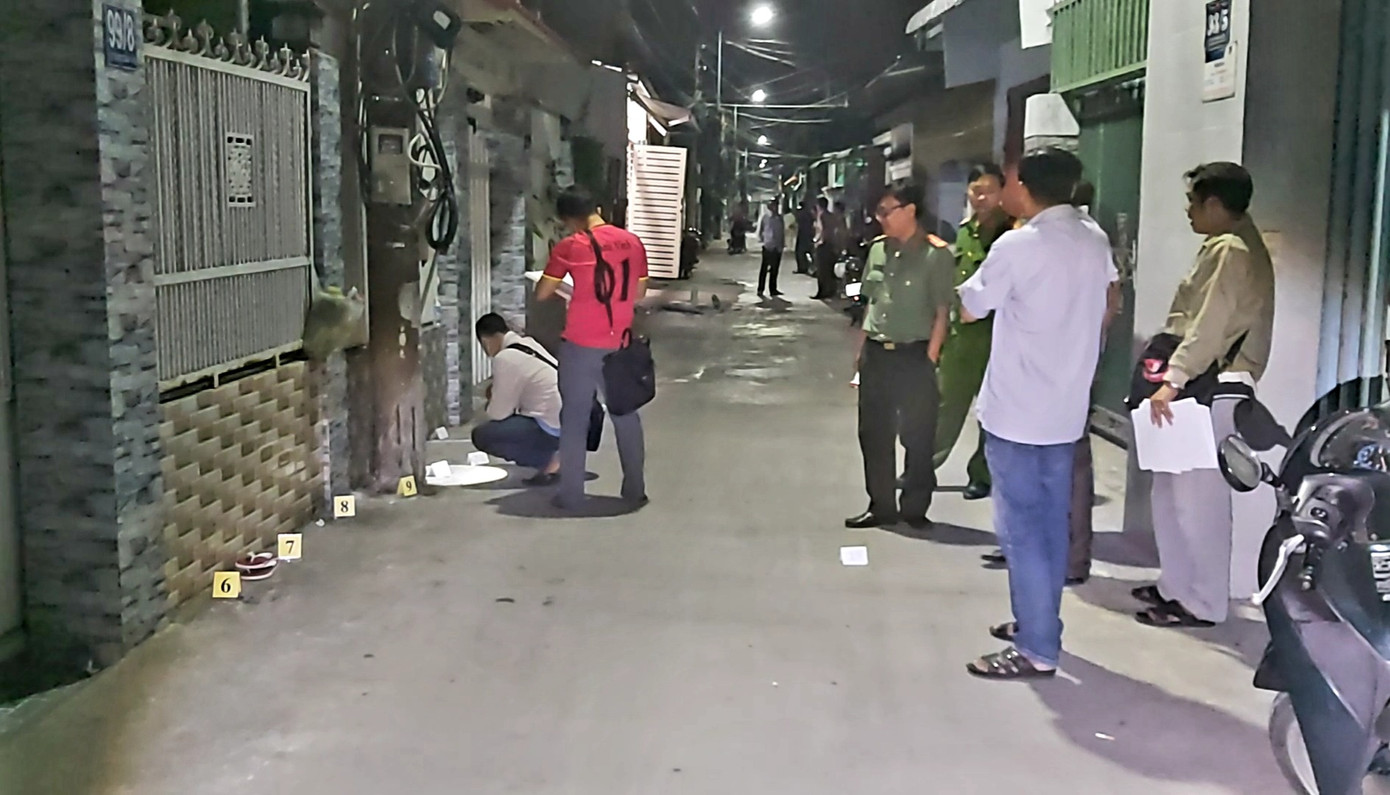 Một người tử vong trong vụ hỗn chiến kinh hoàng bằng súng ở Tiền Giang ảnh 3 Một người tử vong trong vụ hỗn chiến kinh hoàng bằng súng ở Tiền Giang ảnh 3