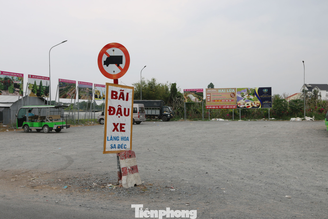 Làng hoa lớn nhất miền Tây đìu hiu, khách thưa thớt ảnh 16