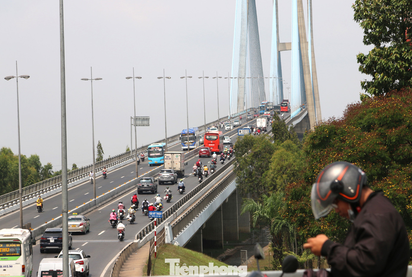 Người miền Tây hối hả trở lại TPHCM sau kỳ nghỉ Tết ảnh 8