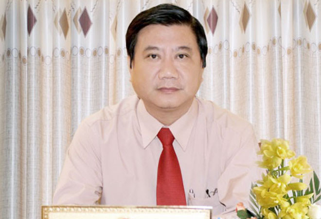 Chủ tịch quận bị điều chuyển công tác vì sai phạm đất đai ảnh 1