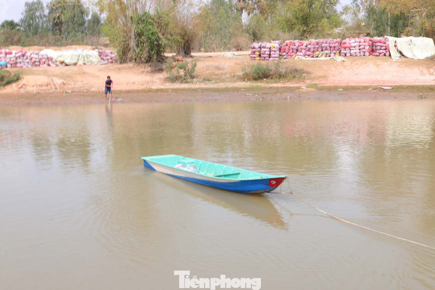 Thời COVID-19, giao thương qua biên giới bằng... xuồng không người lái ảnh 7