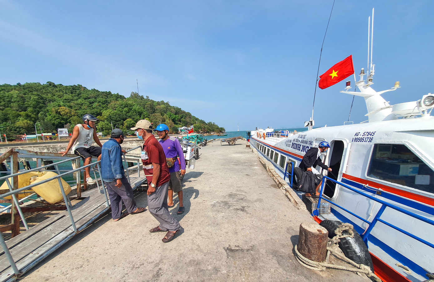 Ngất ngây vẻ đẹp xã đảo Tiên Hải ảnh 15