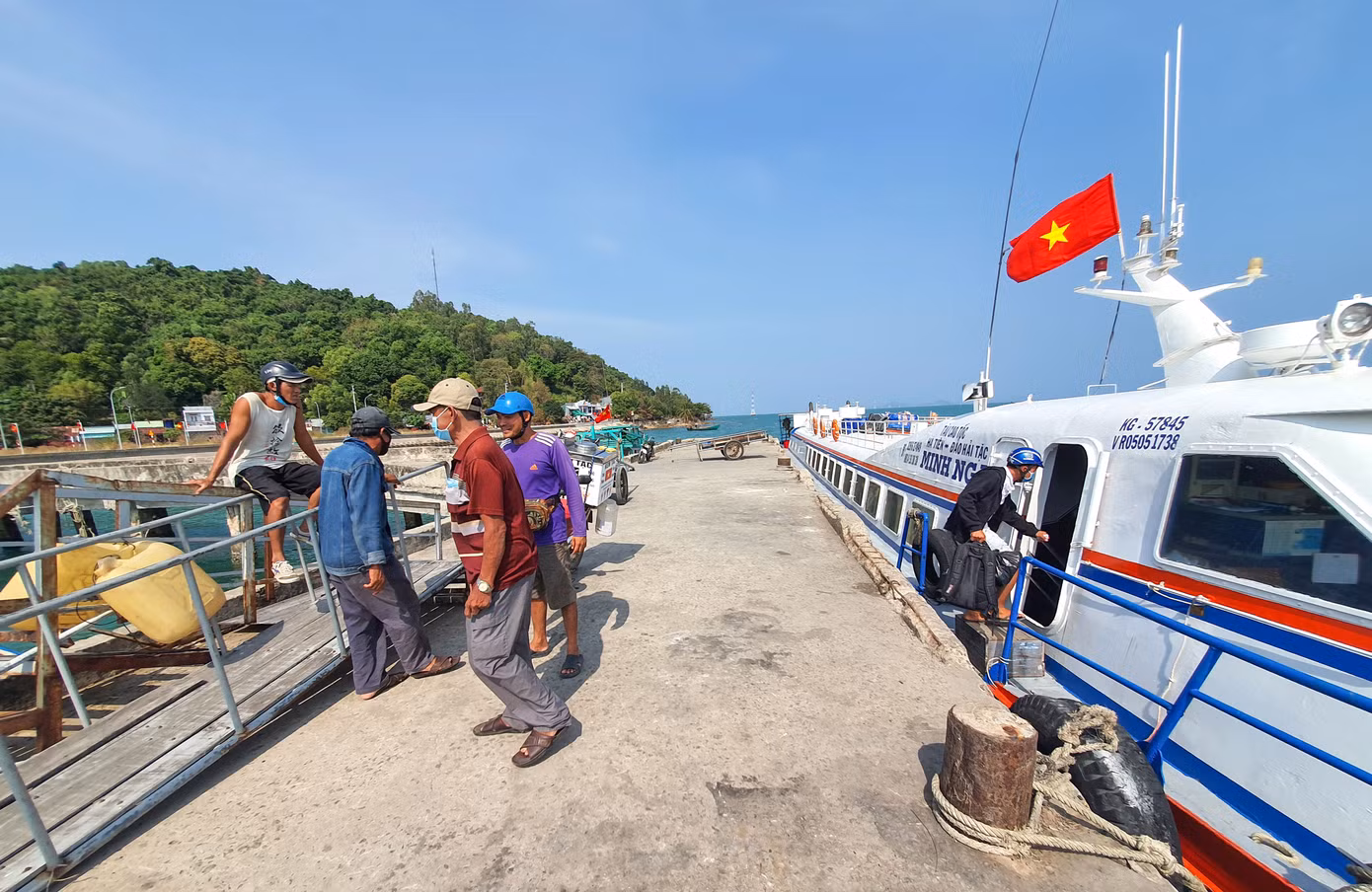 Ngất ngây vẻ đẹp xã đảo Tiên Hải ảnh 15