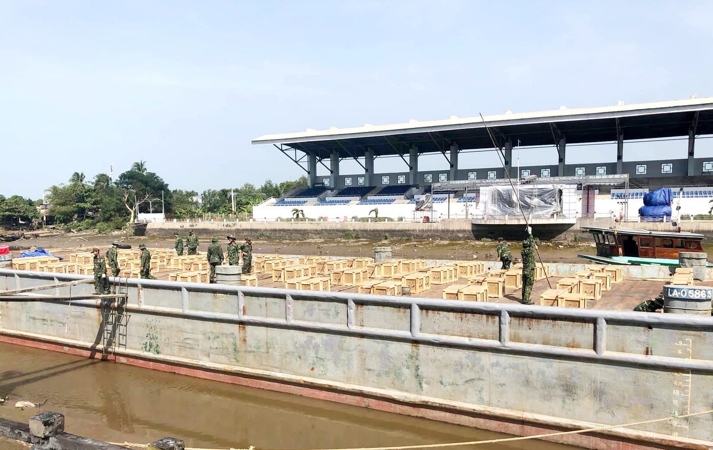 Hối hả chiều 30 Tết ở Sóc Trăng ảnh 3